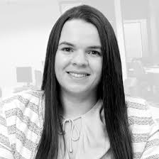 Equipe de profissionais de diversas áreas de formação jurídica