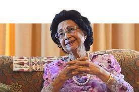 Siti hasmah binti mohd ali posted by hh at 8:15 pm. Tun Dr Siti Hasmah Captures 90 Year Journey In Her Memoirs The Star