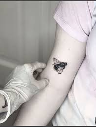 Black And White Realism Tattoo Realistic Bumblebee Tattoo Bumble Bee Tattoo Bee Tattoo Tattoos