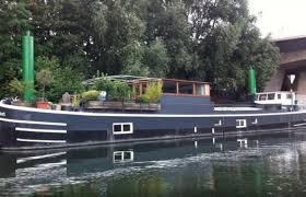 Snapevent Mon Evenement Hangar A Bateaux Maison Flottante Peniche