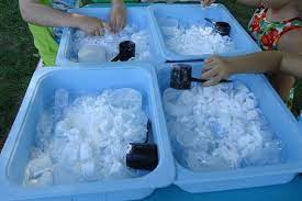 Ice Cubes With Corn Starch As The Ice Cubes Melt It Makes Goop Sensory Table Sensory Play Craft Activities For Kids
