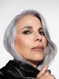 Colors of the MILKY WAY 🌌 in the NIGHT SKY. 🌈 We are mesmerized by this  soft face frame by @beautybyredd and @rdartistrysd using PRAVANA VIVIDS  Grape, Violet, Periwinkle, & Blue. 🤩 #