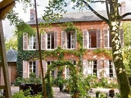 I Love A Great Vined Wall House Exterior Facade House English House