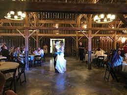 Tobacco Barn Farm Rustic Glam Wedding Woodsy Outdoor Ceremony Reception Country Kansas Ci Kc Wedding Venues Rustic Glam Wedding Rustic Barn Wedding
