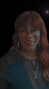 Tracy Reeves's Instagram, Twitter & Facebook