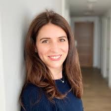 Karyl Fowler's Instagram, Twitter & Facebook