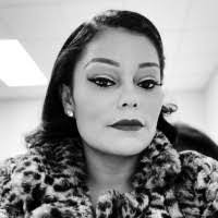 Esmeralda Navarro's Instagram, Twitter & Facebook