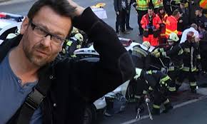 Vedd fel a szép ruhád. Maradando Serulest Szenvedett A Lovasi Andras Altal Okozott Baleset Egyik Aldozata A Zenesz Akar 3 Ev Bortont Is Kaphat Budapestkornyeke Hu