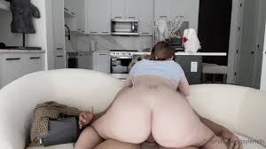 Tayler Hills fresh juicy pussy pound