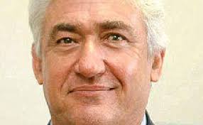 Mayor flies into private jet storm