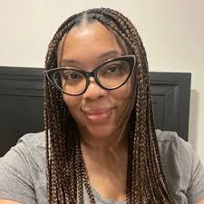 Annie Ebert's Instagram, Twitter & Facebook