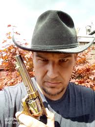 Howdy, I love my new "Bettwäsche" (don't know the word in english) 🤣🤠🥰