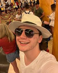 Eric Moon (@eric__moon) • Instagram photos and videos