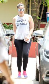 Femina Bollywood Outfits Kareena Kapoor Bollywood Actress Bikini