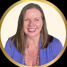 Nancy Dondero's Instagram, Twitter & Facebook