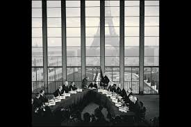 Organismele prevazute in tratat au fost instalate la luxemburg si strasbourg. Nato Review