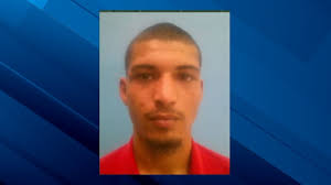 DCSO: Man dumps car in orange grove while running from police