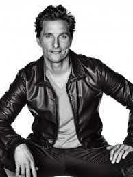 Matthew mcconaughey fingiendo que está tocando el didgeridoo (pero en realidad está fumando). Blog Girl On Film Tumblr Com Tumbex