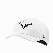 Nike Rafa Nadal Bull Aerobill Heritage 86 Tennis Hat White Black 850666 101 Nike Baseballcap Casual White And Black Rafa Nadal Tennis