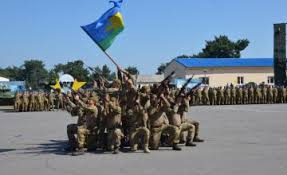 Празднование дня запрещенной в украине агрессивной гомофобной организации «вдв» проходит у нас несколько двусмысленно как такового праздника не существует, однако все, включая и офис президента зеленского, учитывают данное обстоятельство в своей. Desantnikov Oblasti Pozdravili S Dnem Vdv Fotoreportazh Novosti Dnepra