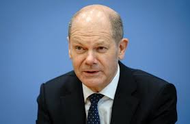Weniger als drei monate vor der wahl ist der finanzminister nach washington gereist, um eines der größten. Olaf Scholz Korrigiert Detail In Seinem Lebenslauf Nach Annalena Baerbock