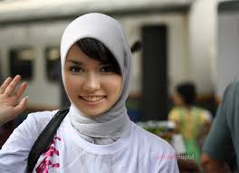 Dan pada intinya hal ini dibolehkan dalam syari'at. Cara Cara Main Malam Pertama Jonasarmenta S Blog
