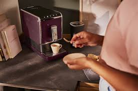 Jul 31, 2021 · siemens tp501d09 eq500 classic kaffeevollautomat klavierlack schwarz im onlineshop von saturn kaufen. Weihnachtliche Geschenkidee Von Tchibo Kaffeevollautomat Esperto Caffe 1 1 Bezaubert In Stilvollem Rot Presse Alpha Z