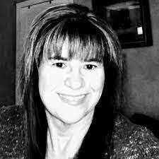 Tracy Berube's Instagram, Twitter & Facebook