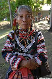 But the tribe refused to listen, except for two couples that did not drown in the flood. Tqnp J5reotxm