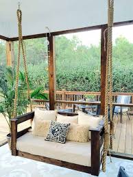 Full restaurant, bar and nightclub in the heart of the mission. Balancoire Jardin Portique Fauteuil Ou Hamac Selection De Plus De 45 Modeles Modernes