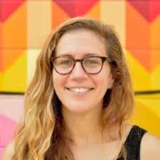 Annie Bernstein's Instagram, Twitter & Facebook