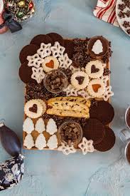 Celebrate the christmas season with these irresistibly unique recipes. How To Make A Dessert Board Easy Christmas Party Dessert Idea