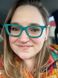 Tara Parish's Instagram, Twitter & Facebook