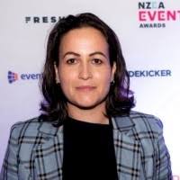 300+ perfiles de «Mccann»