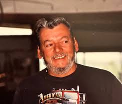 Robyn Bolin's Instagram, Twitter & Facebook