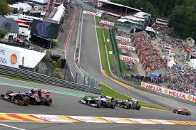 C'est un des circuits préférés des pilotes en raison de la variété de son tracé. Eau Rouge Images