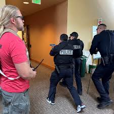 Click It or Ticket” Campaign Reminds Californians to Always Buckle Up Seat  Belt Safety Campaign Runs Through Memorial Day For Memorial Day Weekend,  Berkeley Police Department reminds travelers to always buckle up