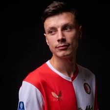 Danny Anson-Bowie (@BowieAnson)