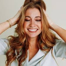 Abby Labar's Instagram, Twitter & Facebook