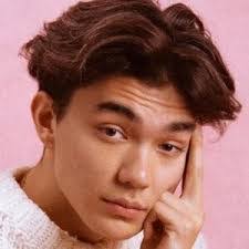 William Gao's Instagram, Twitter & Facebook