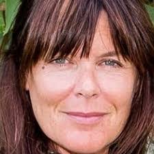 Christina Ibsen's Instagram, Twitter & Facebook