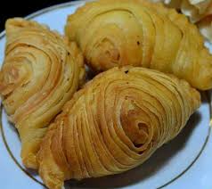 Saya pernah beberapa kali cuba buat karipap pusing tapi tak menjadi. Resepi Karipap Pusing Ranggup Kongsi Resepi Over Blog Com