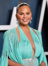 Chrissy Teigen S 3rd Cookbook Will Have Clean Recipes