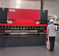 What Is A Hydraulic Plate Bender, And How Does It Work ...