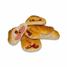 Scegli la tua pizza würstel e patatine base rossa quindi margherita würstel e patatine oppure con la variante bianca con solo mozzarella senza pomodoro. Fagotto Ripieno Panino Wurstel E Patatine Fagotto Salato Fagotto Rosticceria