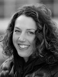 Sturz aus Hochhaus überlebt! Dass Baby Posie noch atmet, ist ein echtes  Wunder