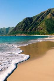 Take A Road Trip To The 10 Best Hidden Beaches In Hawaii Hawaii Beaches Makua Beach Beach Road Trip