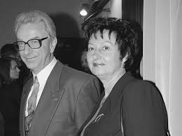Wojciech maksymowicz was born at birth place, to stanisław szczepan maksymowicz and wanda karolina maksymowicz. Pogrzeb Zony Prof Lwa Starowicza Znana Data I Miejsce Super Express Wiadomosci Polityka Sport