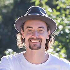 Vild med dans" Marc Christensen har friet til kæresten