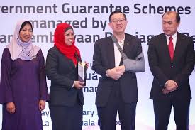 Kemudahan jaminan bernilai rm5 bilion dan kadar jaminan sebanyak 80% bagi syarikat pks, disediakan oleh syarikat jaminan pembiayaan perniagaan (sjpp). Agrobank Agrobank Hari Ini Telah Menerima Anugerah Khas Untuk Promosi Skim Jaminan Kerajaan 2019 Dari Syarikat Jaminan Pembiayaan Perniagaan Bhd Sjpp Anugerah Ini Telah Disampaikan Oleh Menteri Kewangan Lim Guan